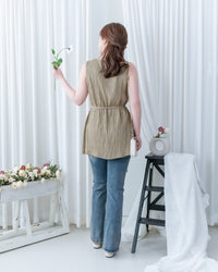 Moon Belt Vest 金屬半月扣無袖微長背心/BU9149