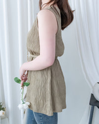 Moon Belt Vest 金屬半月扣無袖微長背心/BU9149