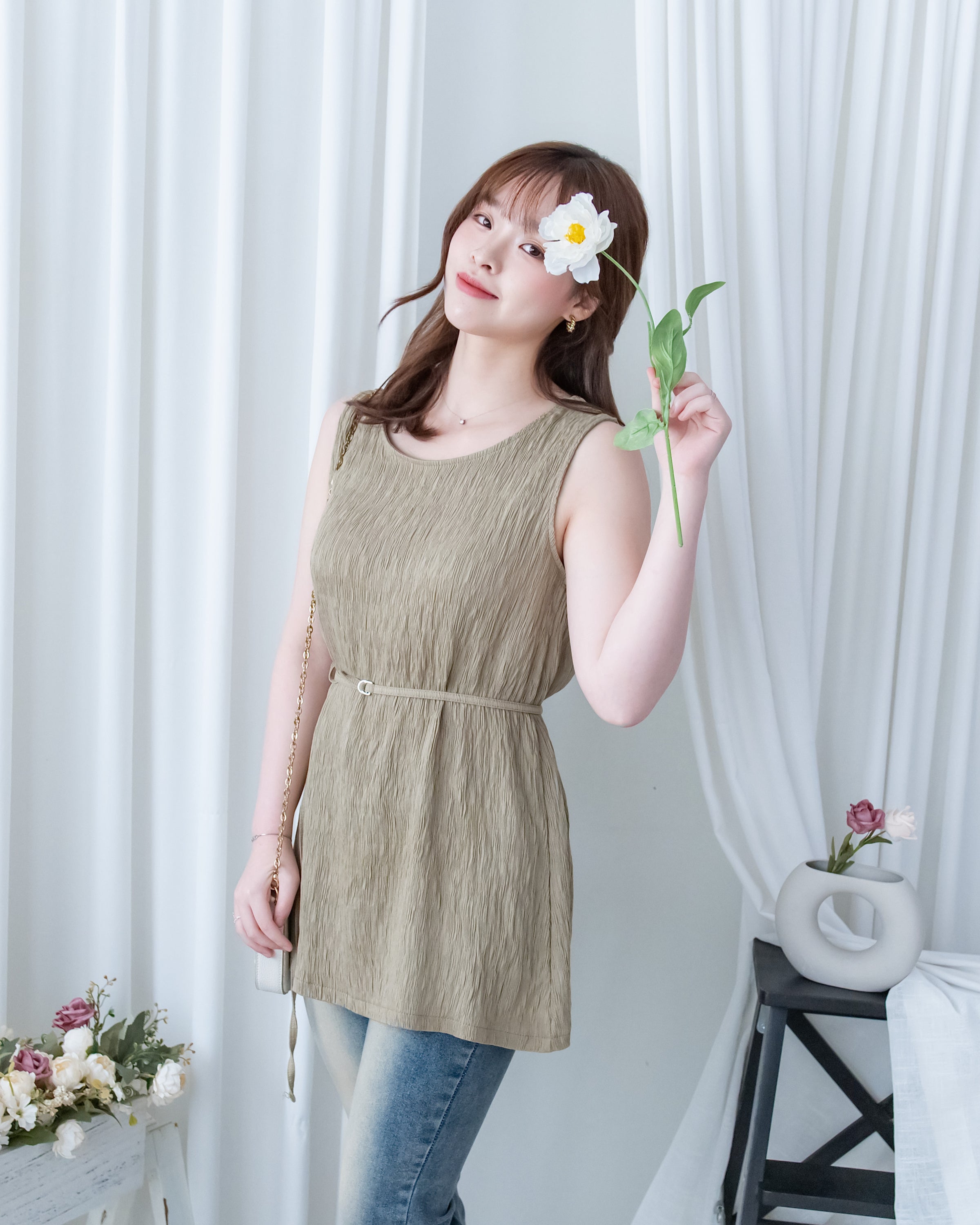 Moon Belt Vest 金屬半月扣無袖微長背心/BU9149