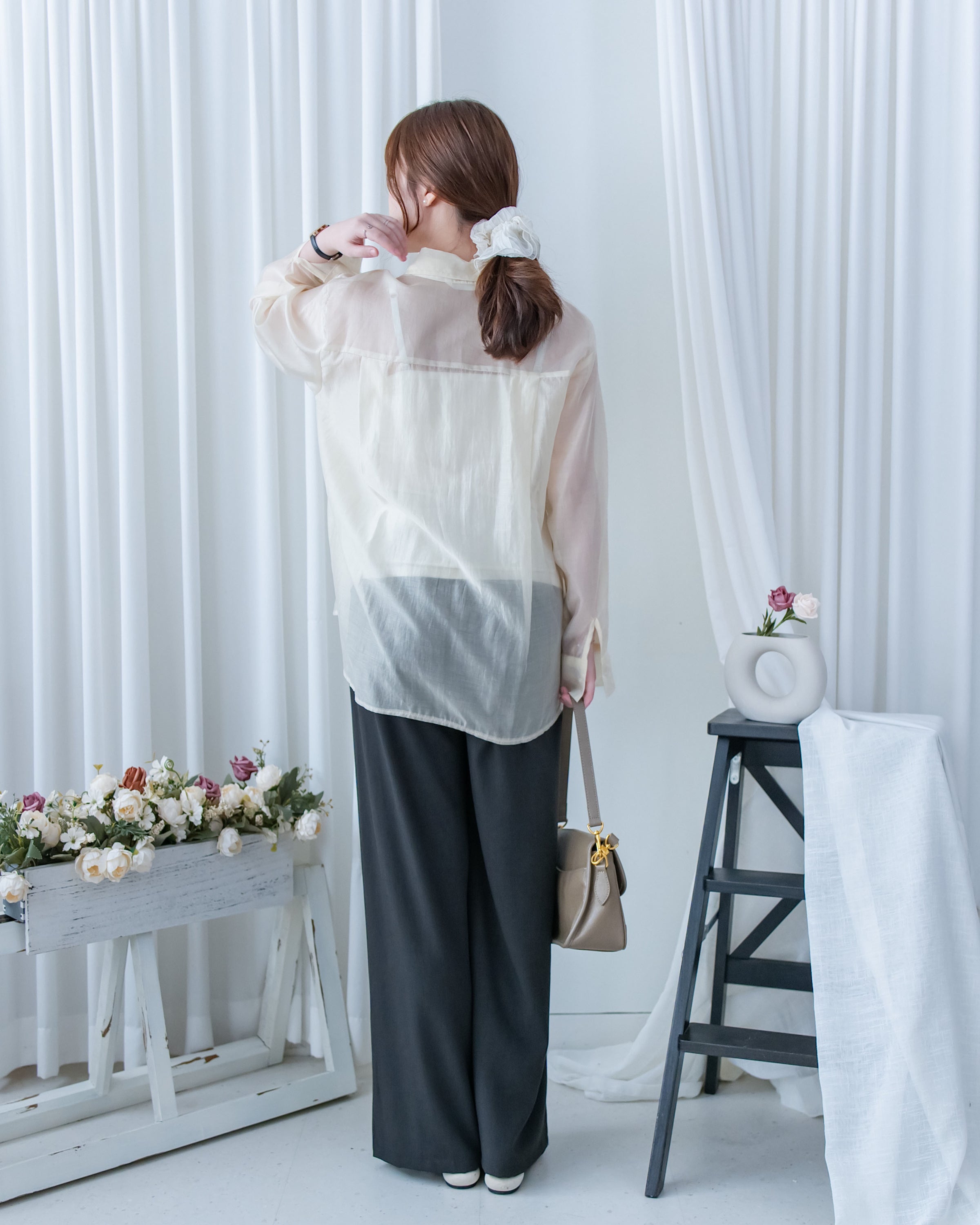 Airy Shirt 夏日微透光澤果凍感襯衫/BU9151