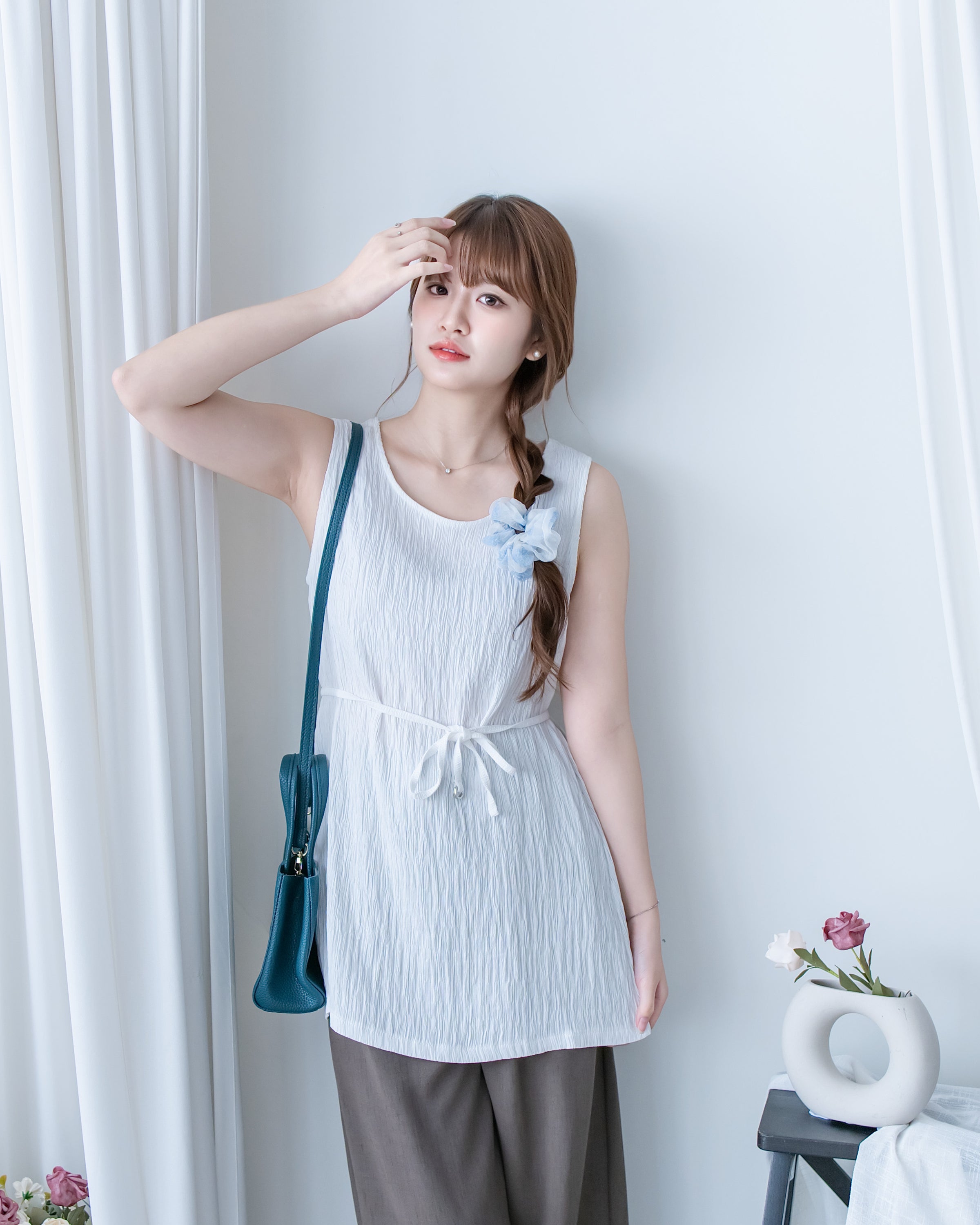 Moon Belt Vest 金屬半月扣無袖微長背心/BU9149