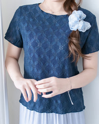 [intent label/intent製 ]  Lace Top 彈性防皺通花自然修腰花邊上衣/ TPA8003