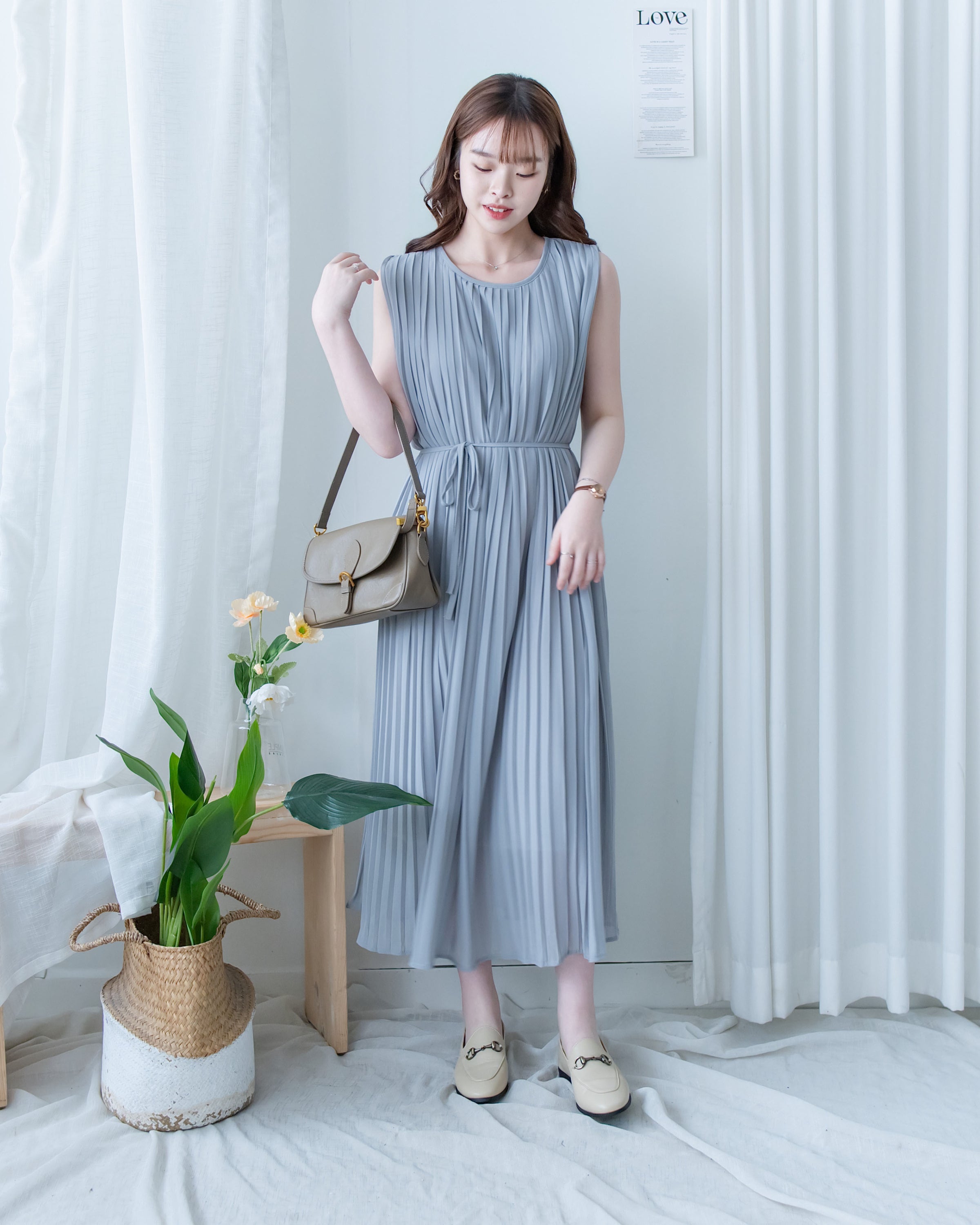 Pleated Sleeveless Dress 法式飄逸壓褶綁帶連身裙/DS1173