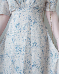 Floral line Dress 線條青花印花弧腰線連身裙/ DS1171