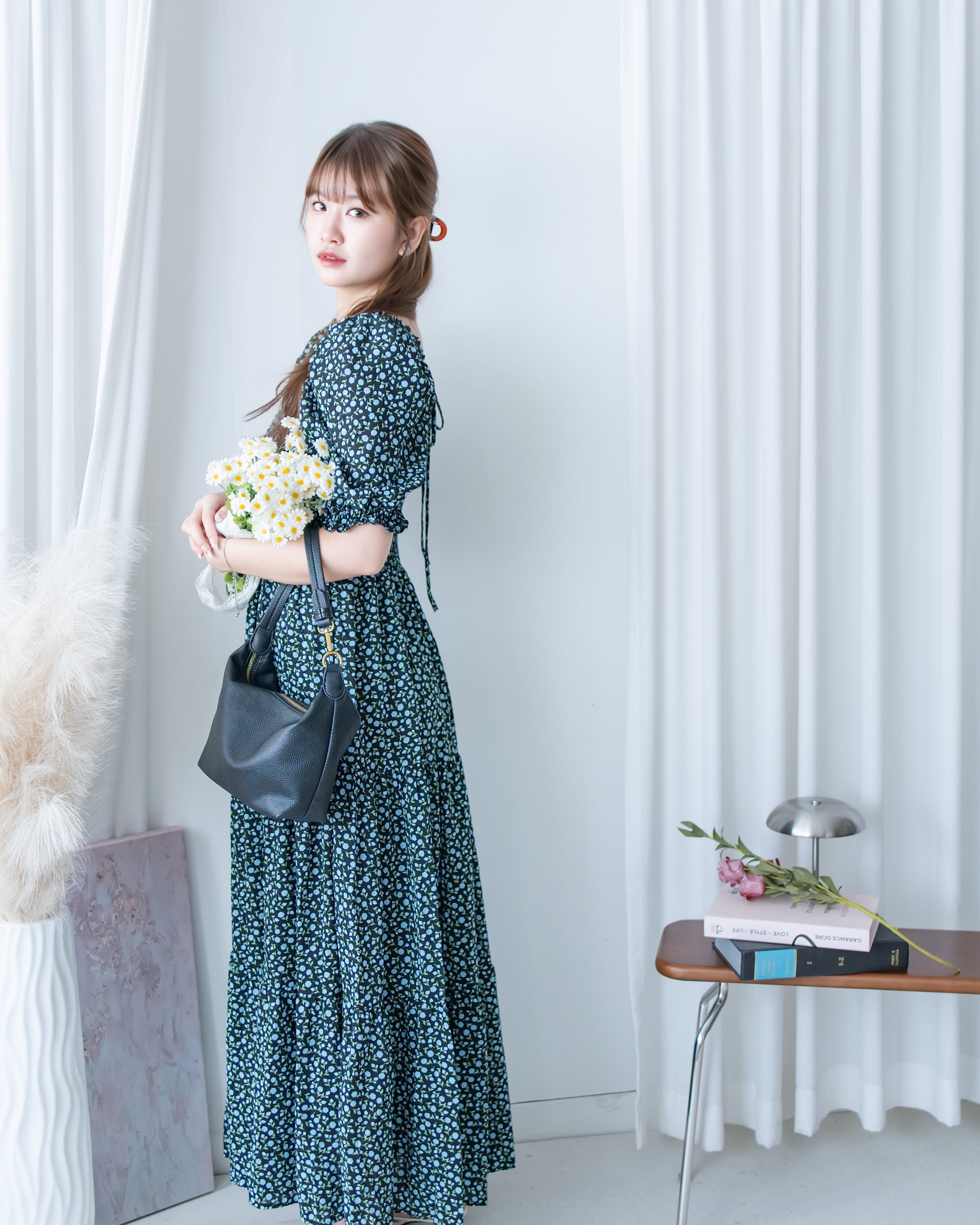 Smocked Floral Dress 方領印花後抓皺修身綁帶連身裙/ DS1182