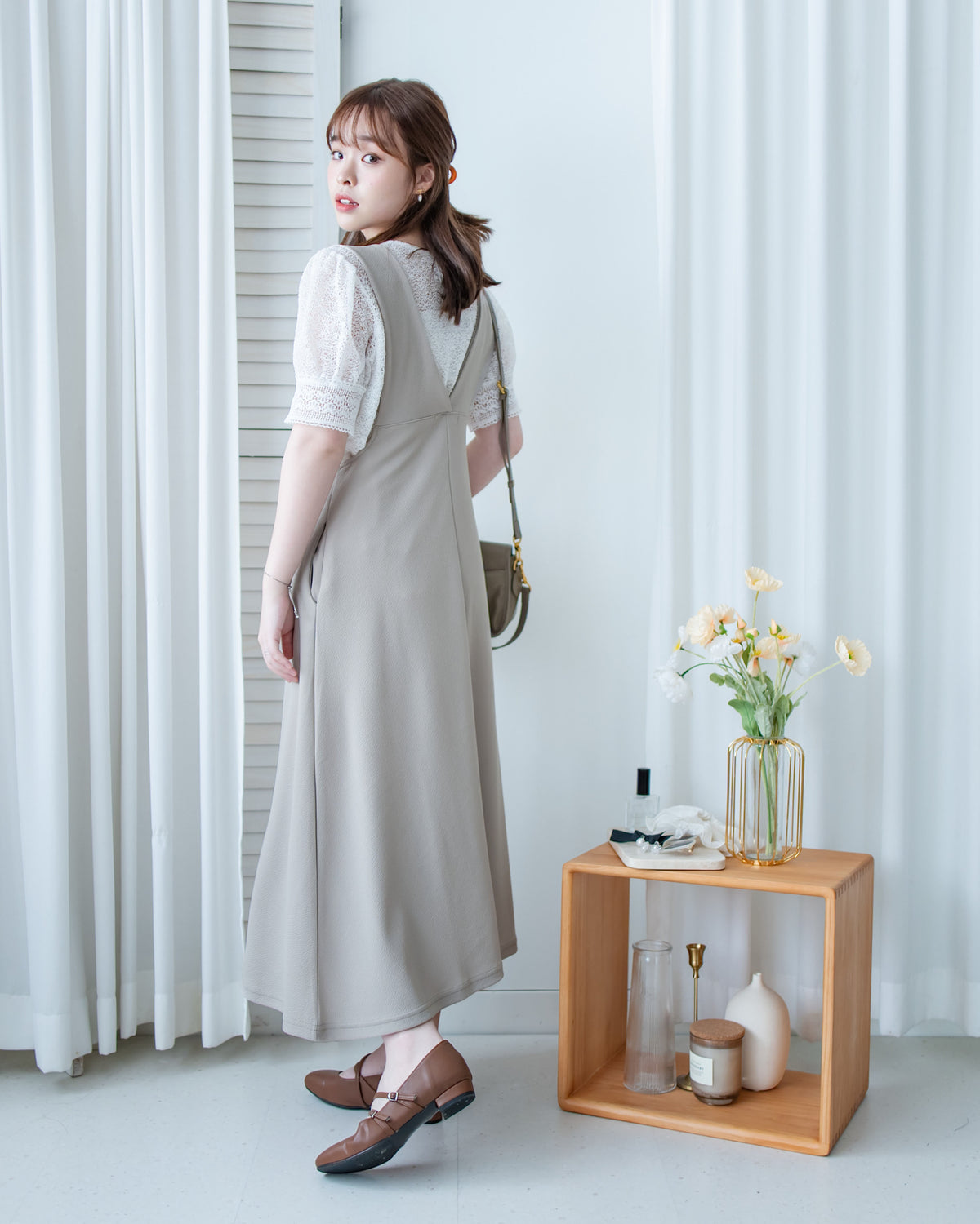 Vest Dress 法式V形粗帶彈性傘形連身裙/ DS1178