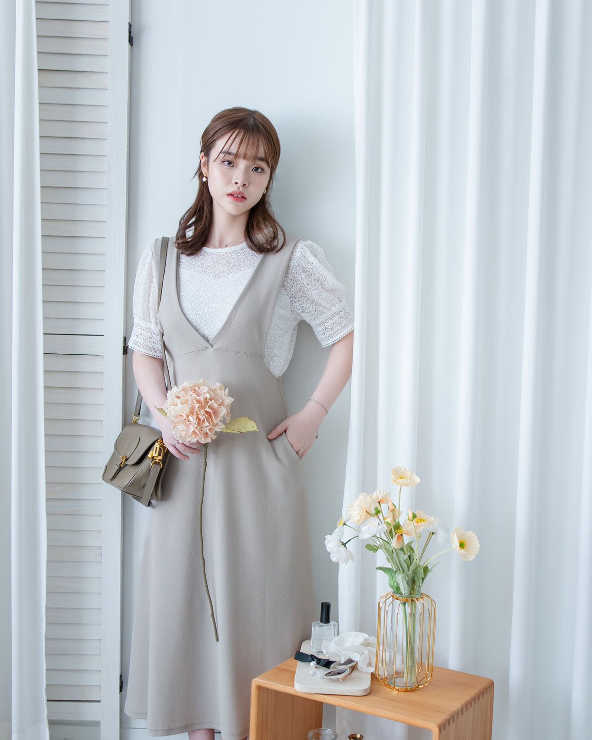 Vest Dress 法式V形粗帶彈性傘形連身裙/ DS1178