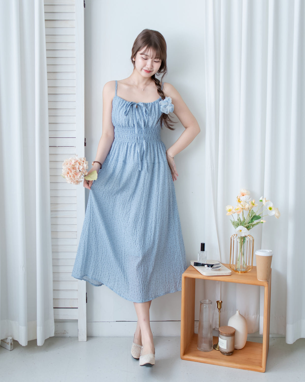 Misty Floral Dress 霧藍花束設計修腰吊帶連身裙/ DS1187