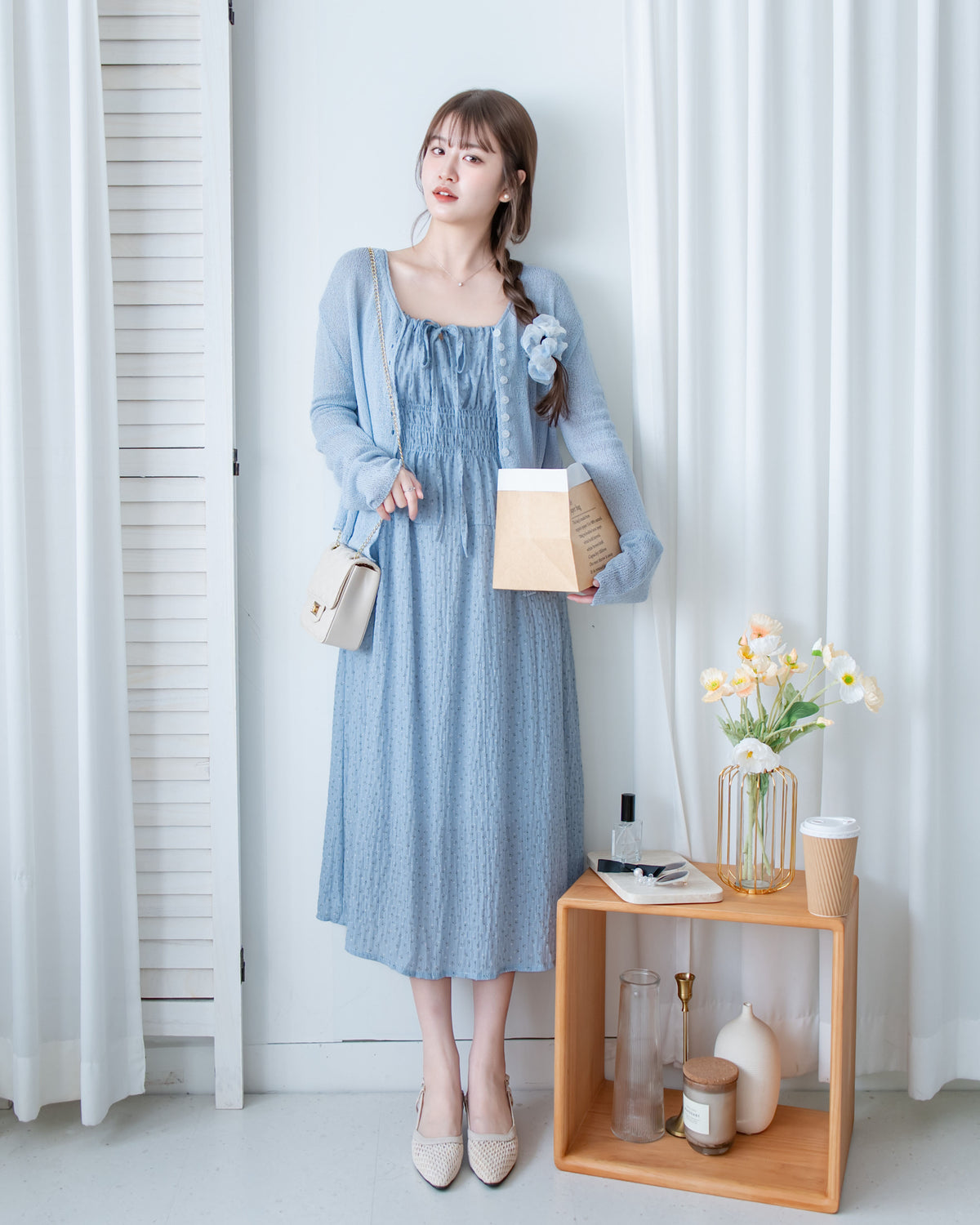 Misty Floral Dress 霧藍花束設計修腰吊帶連身裙/ DS1187