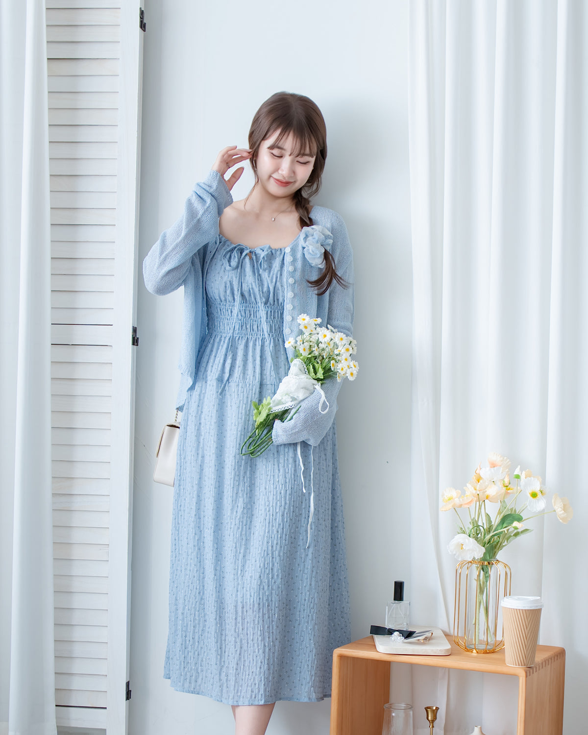 Misty Floral Dress 霧藍花束設計修腰吊帶連身裙/ DS1187