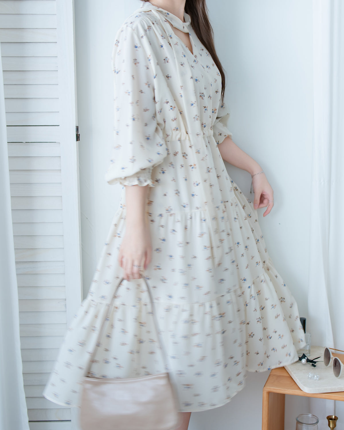 Scarf Floral Dress 飄帶花邊袖印花連身裙/ DS1189