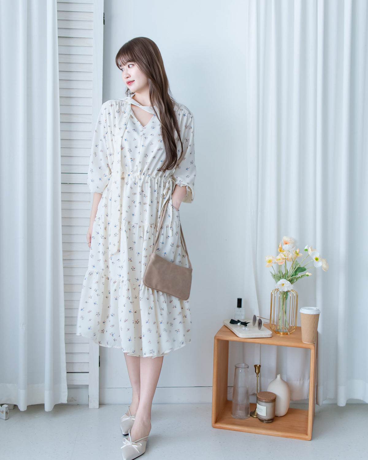 Scarf Floral Dress 飄帶花邊袖印花連身裙/ DS1189