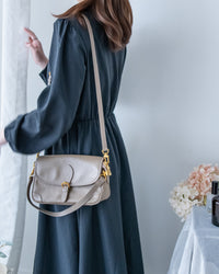 Shirt Dress 知性翻領橡筋腰線微絨連衣裙/ DS1195