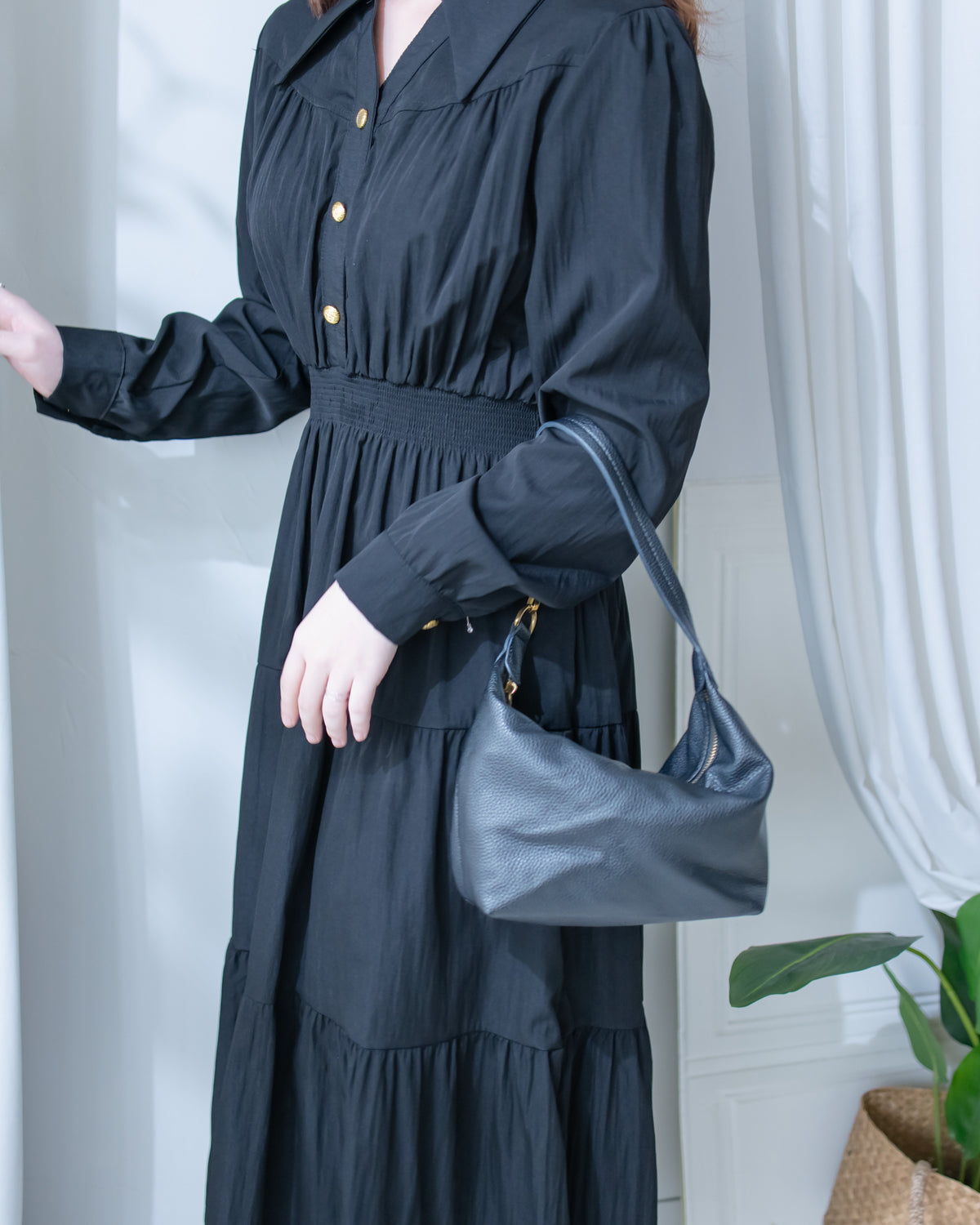Elegant Dress 金鈕裝飾V領恤衫修腰連身裙/ DS1191