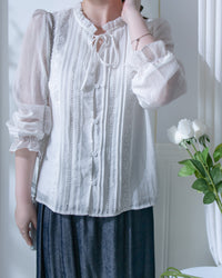 Lace Pleated Blouse 花邊領口蕾絲壓褶附裡布上衣/ TP9247