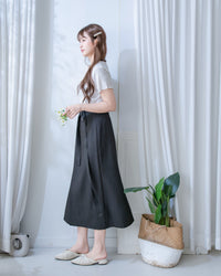 Belt Skirt  腰帶簡潔修腰後開叉直裙/ SK8956
