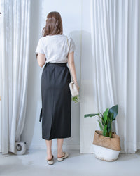 Belt Skirt  腰帶簡潔修腰後開叉直裙/ SK8956