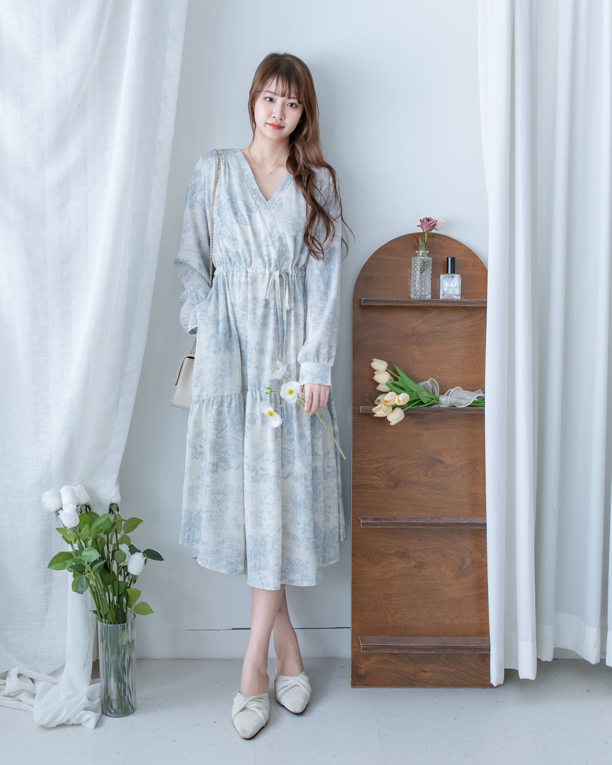 [intent label/ intent 製] Clear Flower Dress V領側束帶質感線條印花飄逸連身裙/ DSA8012