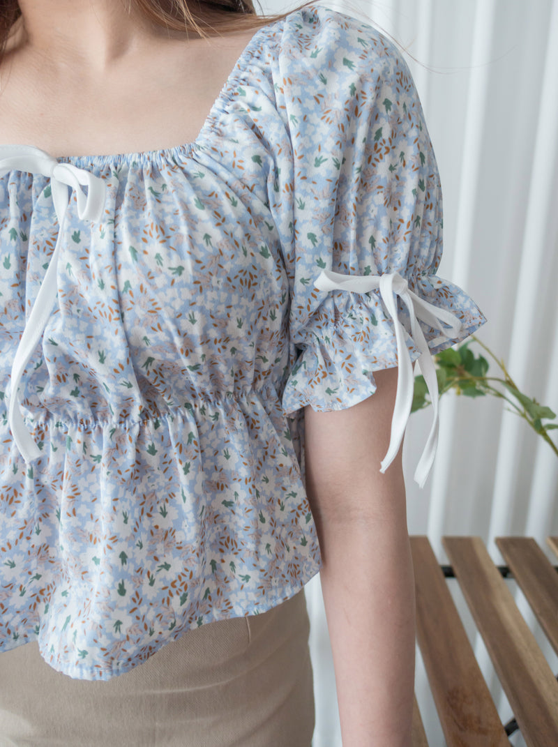 Blue Daisy 水彩藍配活潑小碎花上衣, Blouse/ BU8940