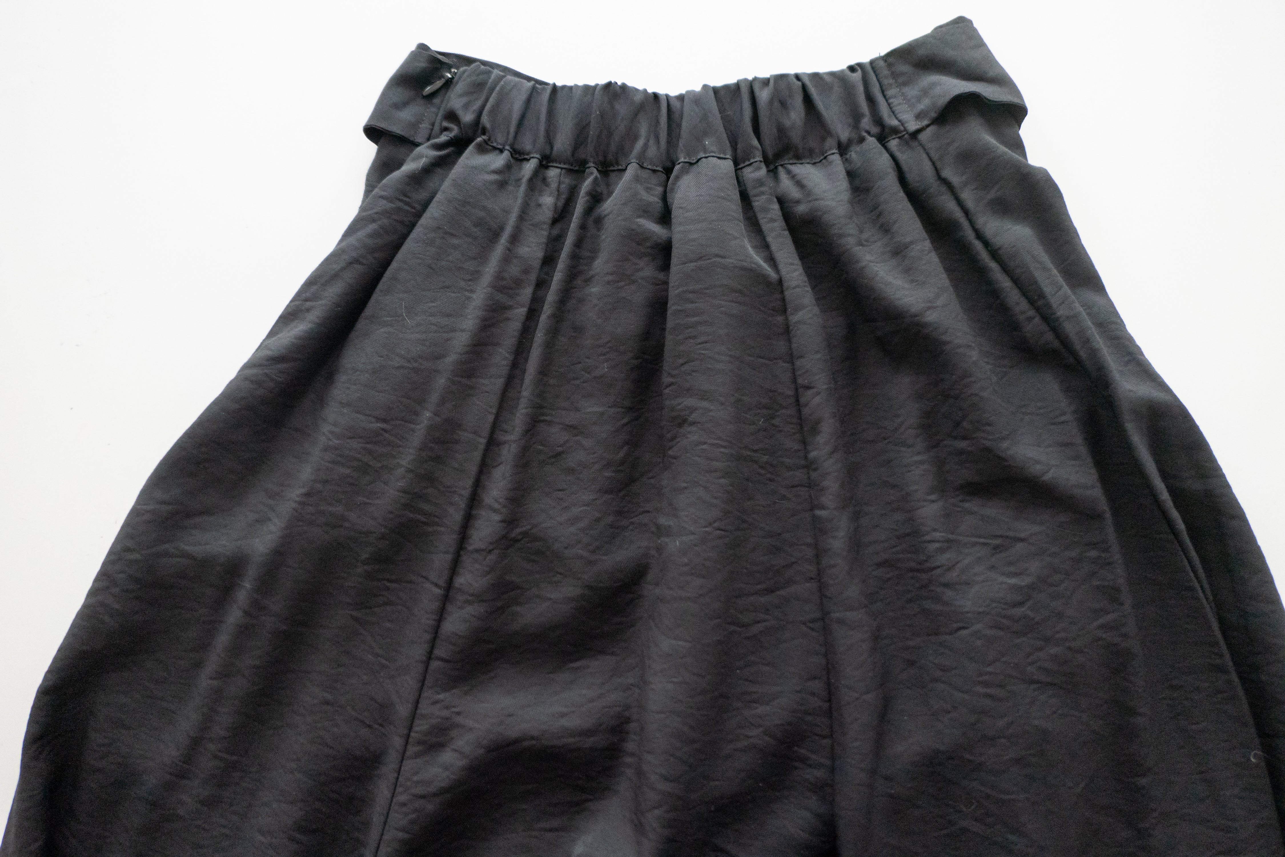 Flair 微皺百搭綁帶車拼浪漫飄逸傘裙, skirt/ SK8706 (black sold out)
