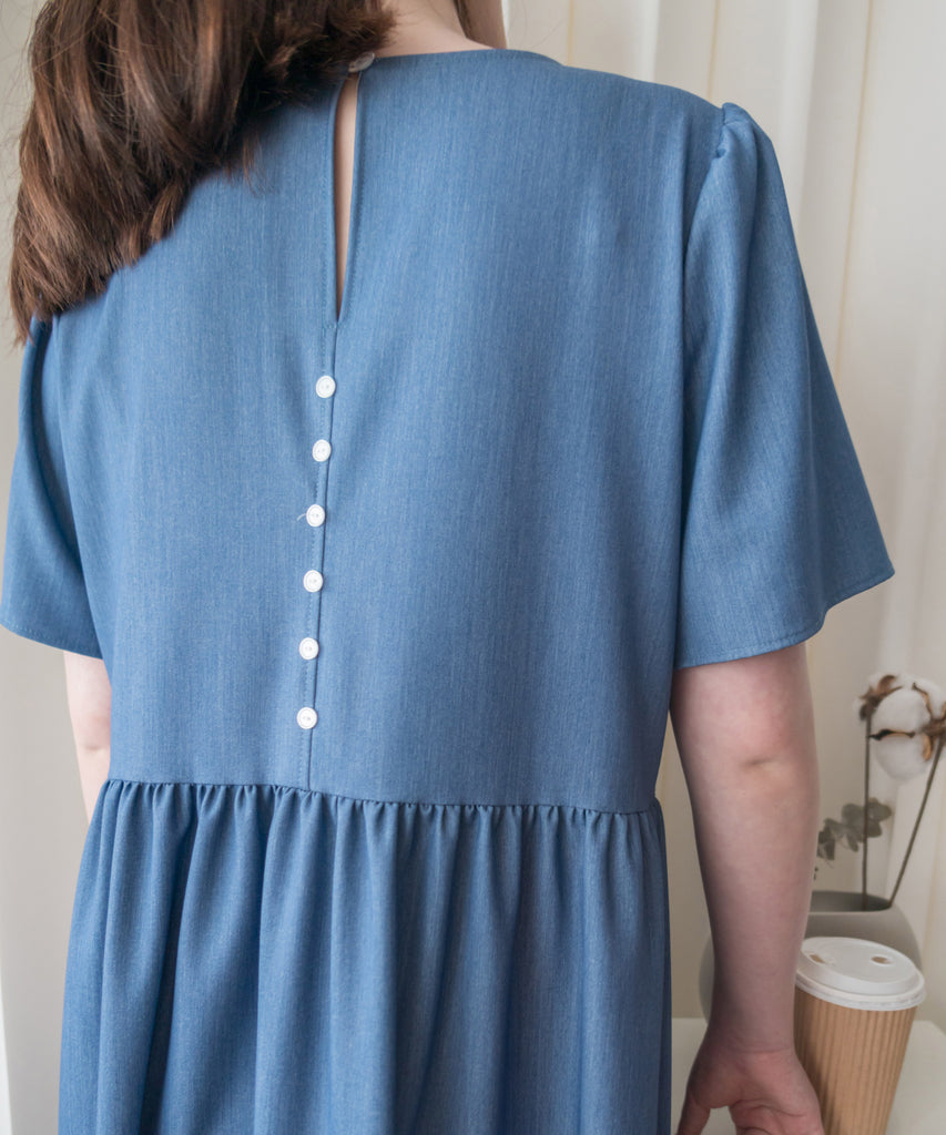 Denim 輕盈牛仔正反兩穿腰間車褶連身裙, Dress/ DS9225