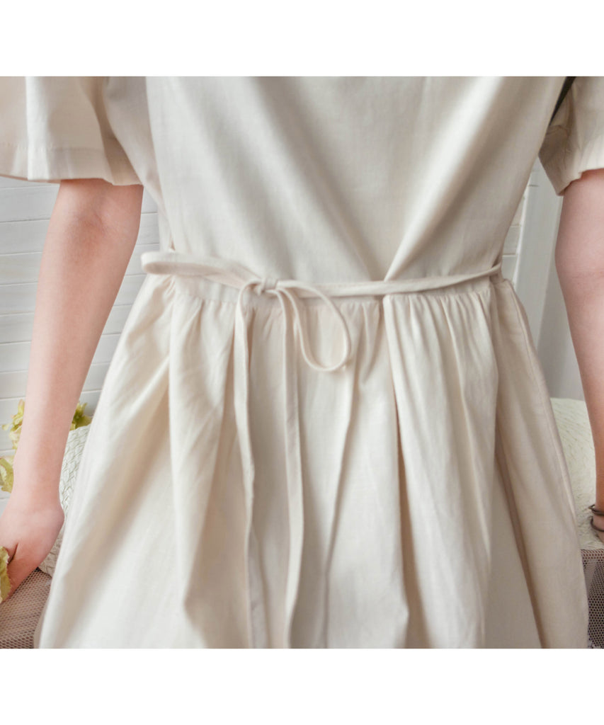 Beige 優雅隨性方領後背單排鈕扣, Dress/ DS9308