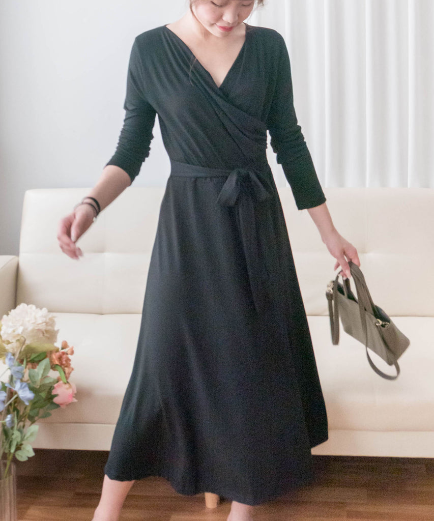 Cotton Ballet 黑色輕盈優雅彈性棉質疊領口, Dress/ DS9336