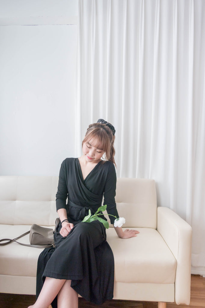 Cotton Ballet 黑色輕盈優雅彈性棉質疊領口, Dress/ DS9336