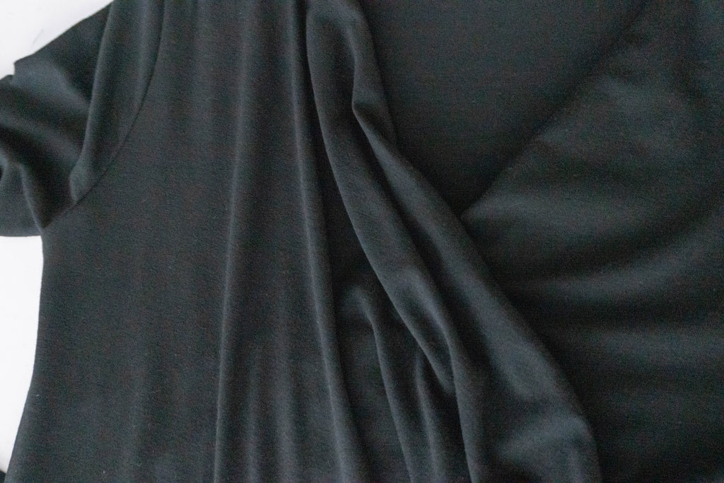 Cotton Ballet 黑色輕盈優雅彈性棉質疊領口, Dress/ DS9336