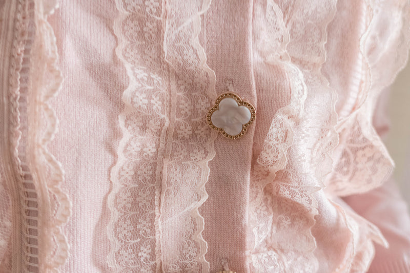 Marble Button 彈性蕾絲領口精緻鈕扣外套或上衣, Top or Blouse/ TP8943 (white sold out)