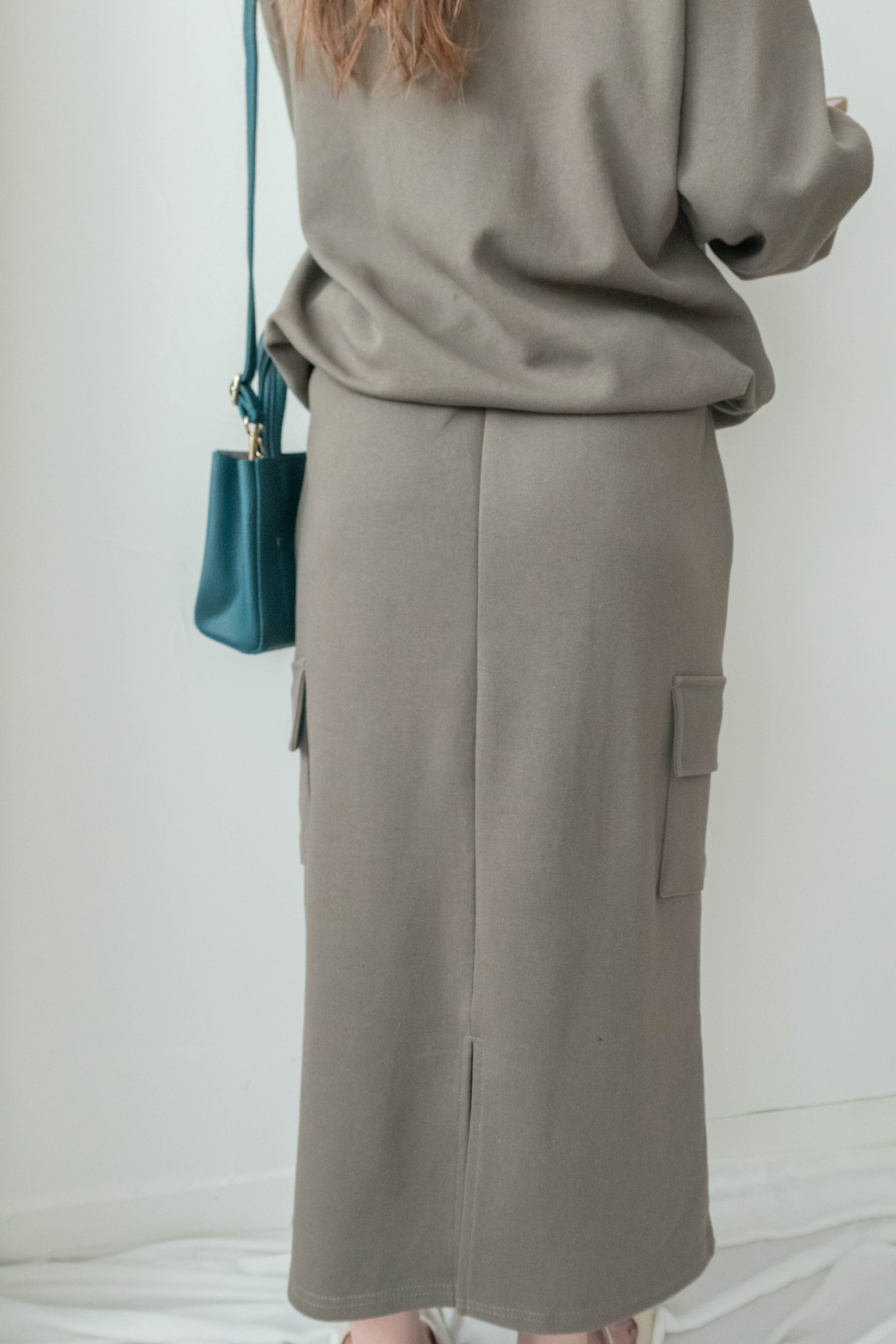 Casual Elegant 舒適圓領束橡筋衛衣寬直身口袋裙, Set/ SE8057 （ivory sold out)