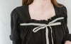 Wonderland 絨面皺褶方領輕優雅上衣, Blouse/ BU8987 (pink sold out)