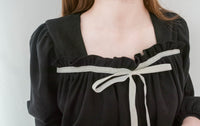 Wonderland 絨面皺褶方領輕優雅上衣, Blouse/ BU8987 (pink sold out)