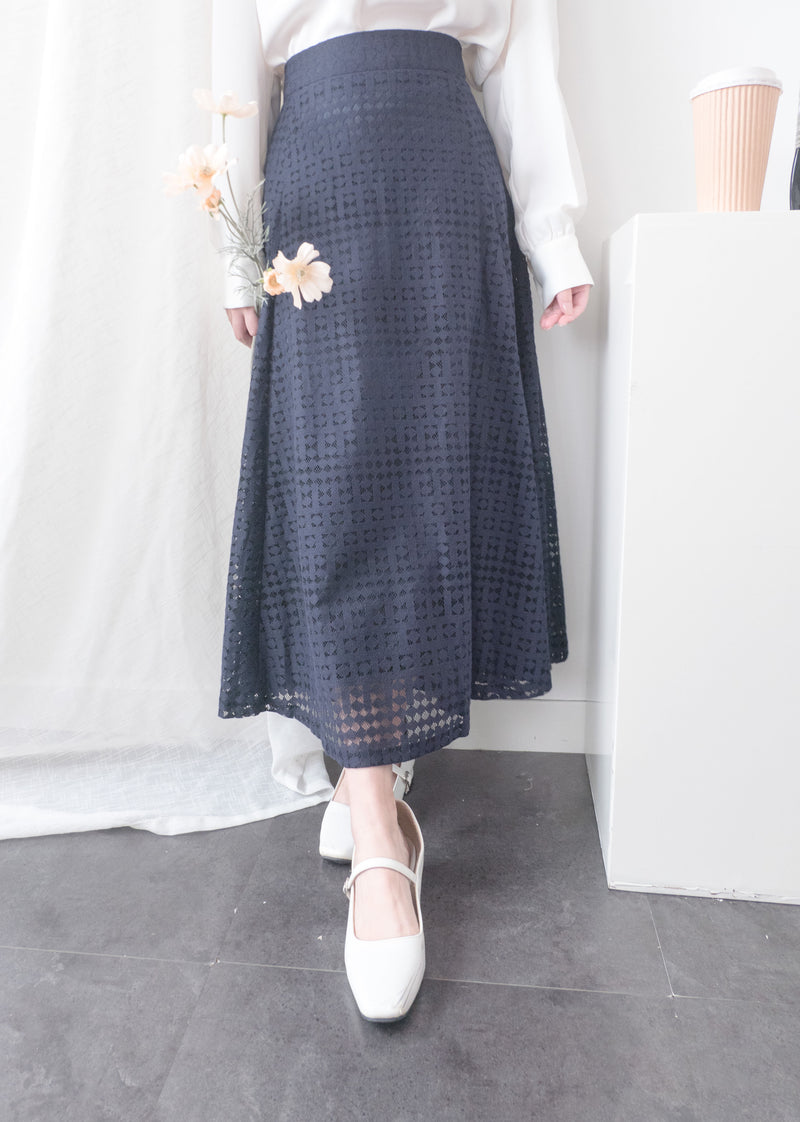 Geometry 浪漫幾何通花層次傘形長裙, Skirt/ SK8776 （navy sold out)
