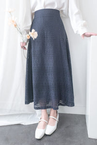 Geometry 浪漫幾何通花層次傘形長裙, Skirt/ SK8776 （navy sold out)