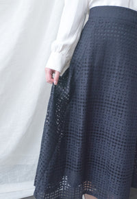Geometry 浪漫幾何通花層次傘形長裙, Skirt/ SK8776 （navy sold out)