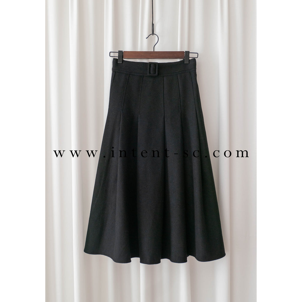 Black Belt 黑色方釦裝飾絨面下百褶半身裙, Skirt/ SK8766