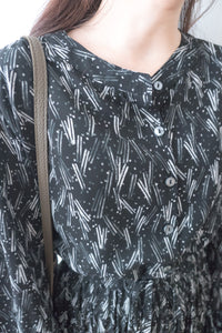 【現貨限量回歸 】Firework 花火線條幾何印花防皺百褶連身裙, Dress/ DS9429