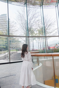 ( 精緻通花 ) 輕盈白色繡通花側蝴蝶連身裙, Dress/ DS9443