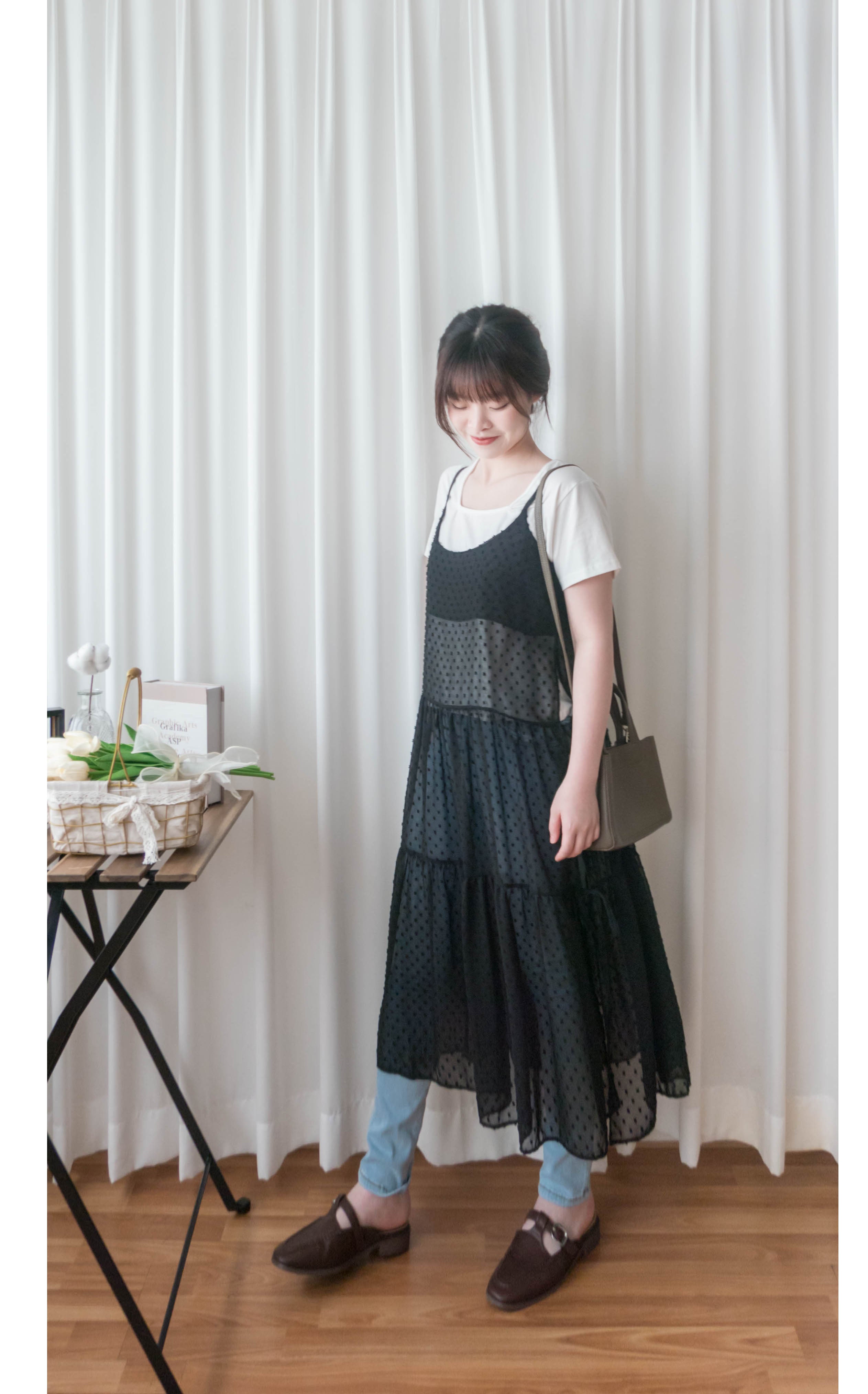 ( 時尚必備) 黑色紗感點點左右蝴蝶背心裙, Dress/ DS4986