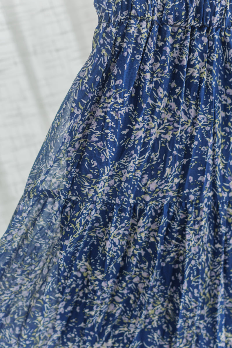 Floral Layers Skirt  輕柔漫舞碎花百褶長裙/ SK8900 (navy sold out)