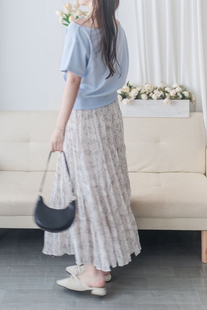 Floral Layers Skirt  輕柔漫舞碎花百褶長裙/ SK8900 (navy sold out)