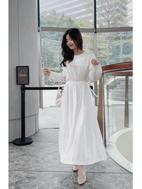 ( 精緻通花 ) 輕盈白色繡通花側蝴蝶連身裙, Dress/ DS9443