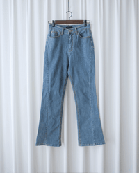 Denim Jean 彈性微喇叭顯瘦牛仔褲 / PT9473 (pre-order)