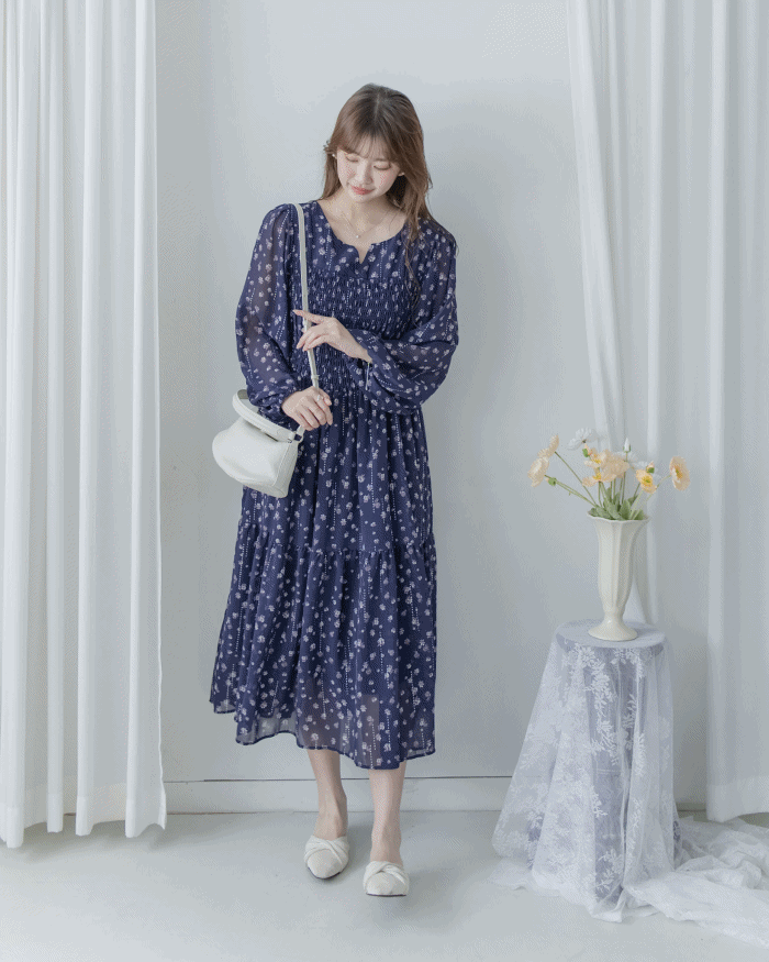 [Style 6] Midnight Starry Floral Dress 深藍繁星小V領顯瘦橡筋連身裙/ DS1070（優惠至 2月13日）