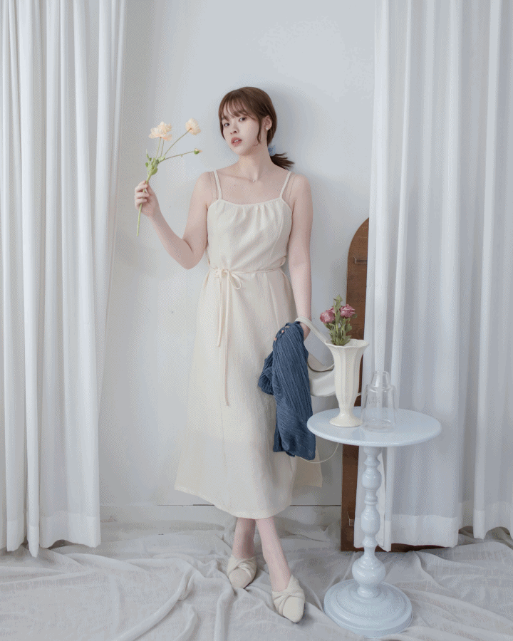 Dora Dress 前後細節領口修腰吊帶連身裙/ DS1091 (pre-order)