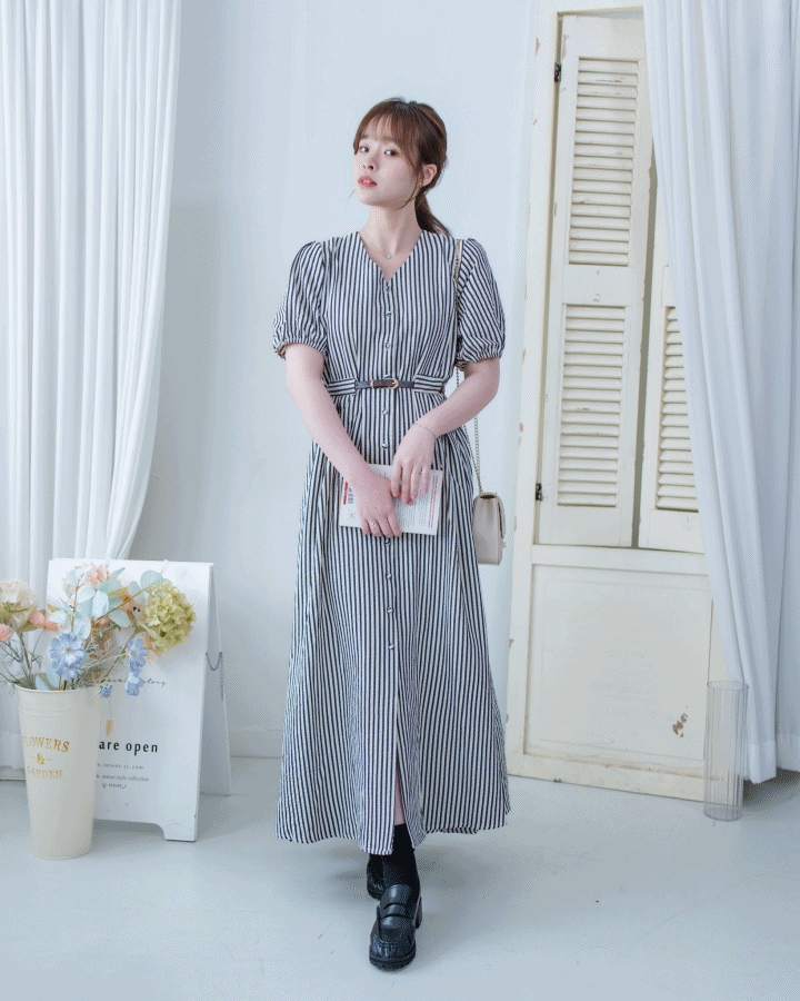 Stripe Belted Dress 流線開孔金扣腰帶直條紋修腰連身裙/ DS1115