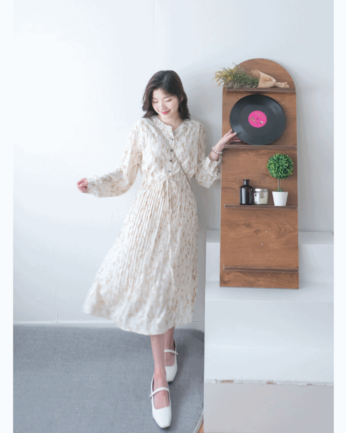 【現貨限量回歸 】Firework 花火線條幾何印花防皺百褶連身裙, Dress/ DS9429