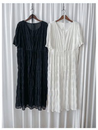 Patterned Lace Dress 格紋通花感修腰連身裙/ DS9861