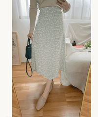 Daisy Lily 浪漫飄飄散落印花半身傘裙, Skirt/ SK8780 (lavender sold out)